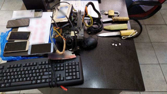 Φυλακές Κορυδαλλού: Βρέθηκαν αυτοσχέδια μαχαίρια, κατσαβίδια, σουβλί, ναρκωτικά και κινητά τηλέφωνα