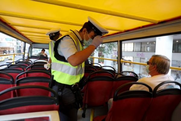 Κοροναϊός : 9 παραβάσεις λειτουργίας καταστημάτων και 193 για μη χρήση μάσκας