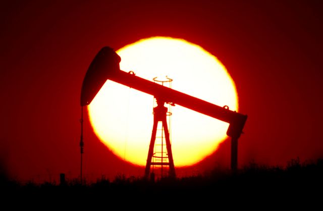 ΙΕΑ: «Μαύρες» προβλέψεις για την ημερήσια ζήτηση πετρελαίου
