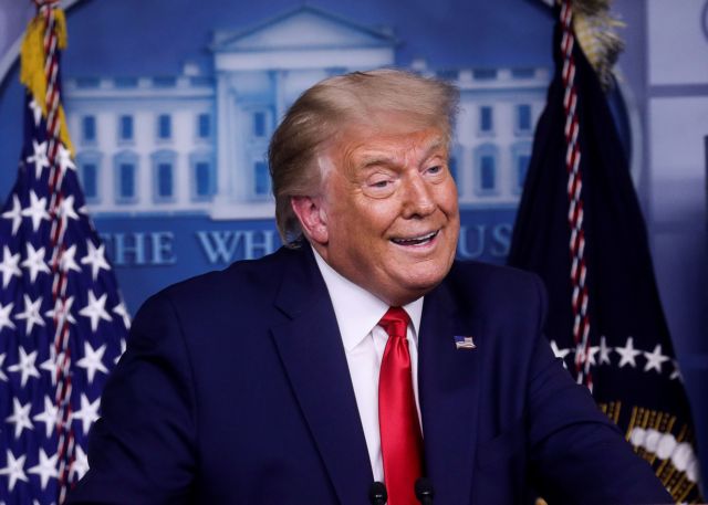 Αποκάλυψη Guardian: Άλλο ένα μοντέλο κατηγορεί τον Τραμπ για σεξουαλική παρενόχληση