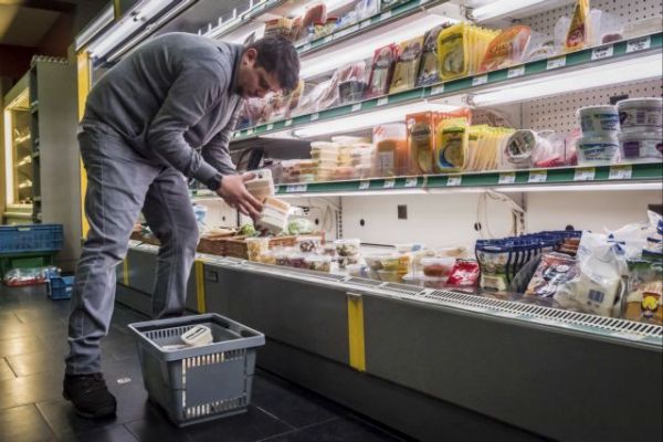Σπατάλη τροφίμων: Πληγή για την κοινωνία, την οικονομία και το περιβάλλον