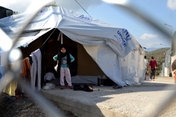 Συναγερμός στη Μυτιλήνη : Άμεσα 2.000 έλεγχοι για κοροναϊό στην Μόρια και προσλήψεις γιατρών