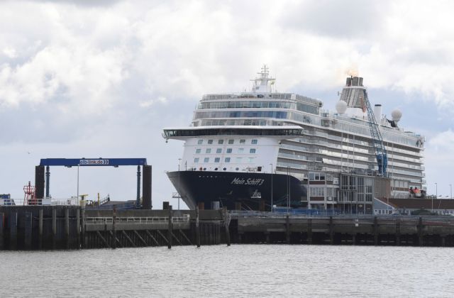 Κοροναϊός : Σε απομόνωση οι 12 ναυτικοί του κρουαζιερόπλοιου – Τι λέει ο ΟΛΠ και η πλοιοκτήτρια εταιρεία