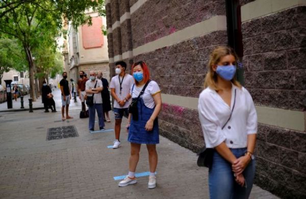 Κρούσματα κοροναϊού: Έσπασε το φράγμα των 30 εκατομμυρίων