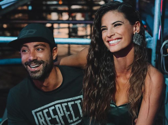 Μπόμπα – Τανιμανίδης: Barbeque night στο σπίτι με τους φίλους τους