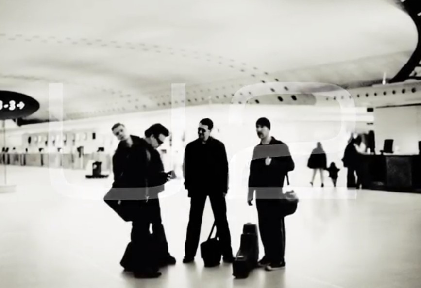 U2: 20 χρόνια από το «All That You Can’t Leave Behind»