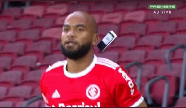 «Ο Μολέντο μπήκε με την… ετικέτα»