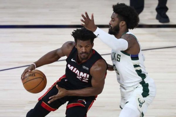 Μπακς – Χιτ 94-103 : Αποκλεισμός για Μιλγουόκι και Γιάννη