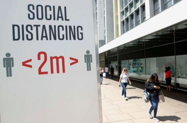 Κοροναϊός : Σχεδόν 3.000 νέα κρούσματα στη Βρετανία – Καραντίνα στους ταξιδιώτες από Πορτογαλία