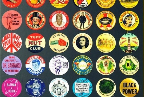 «Button Power»: Εξερευνώντας τα 125 χρόνια κονκάρδας