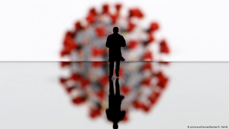 Ενδιάμεσες «λύσεις» μέχρι να έρθει το εμβόλιο κατά του κοροναϊού