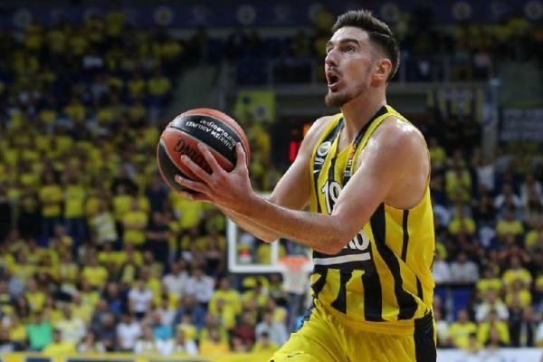 Ντε Κολό: «Θα γίνουμε καλύτεροι μέρα με τη μέρα»