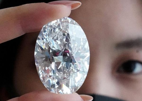 Στο «σφυρί» ένα από τα σπανιότερα διαμάντια στον κόσμο