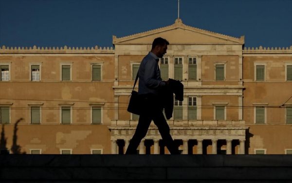 «Καυτή» Δευτέρα με προσχέδιο προϋπολογισμού και Eurogroup