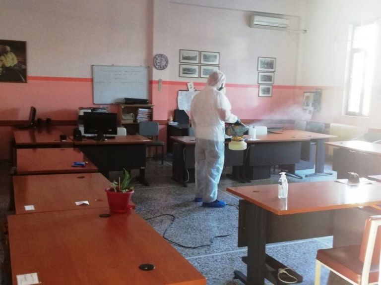 Τρίκαλα: Κρούσματα κοροναϊού σε Γυμνάσιο και βρεφονηπιακό σταθμό – Στο σημείο ο ΕΟΔΥ