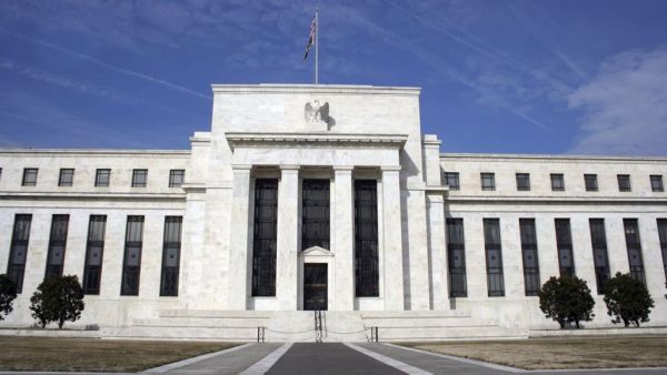 FED : Μικρότερη ύφεση για το 2020 – Αμετάβλητα τα επιτόκια