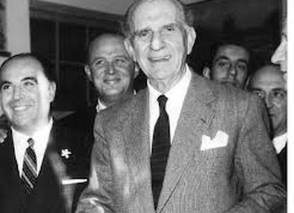 19/9/1961: Ιδρύεται η Ένωση Κέντρου – Τα ταραχώδη χρόνια έως τα Ιουλιανά του 1965 και την επιβολή της δικτατορίας