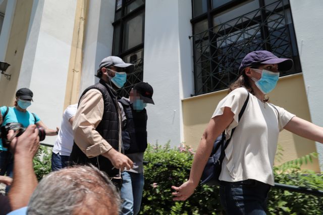 Ψευτογιατρός: Ερωτηματικά προκαλεί η καταγγελία για διάρρηξη στη βίλα του