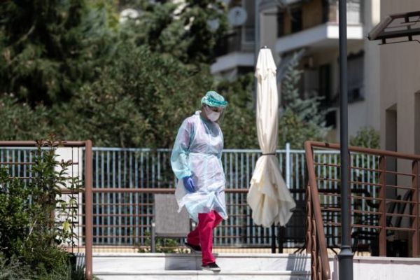 Κοροναϊός: Κατέληξε 79χρονος στη Θεσσαλονίκη – Στους 269 οι νεκροί