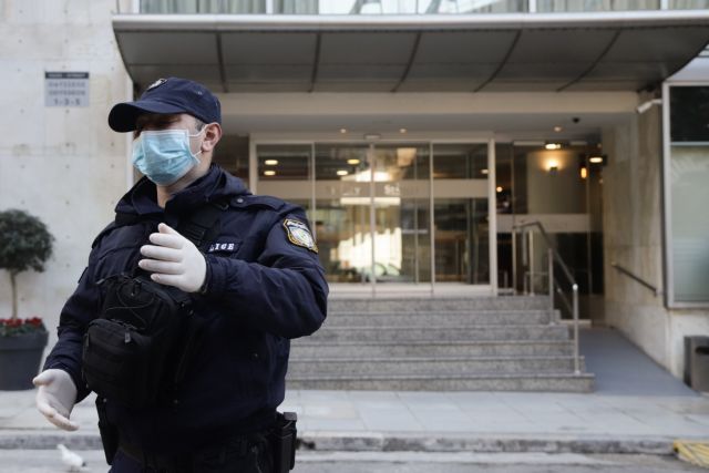 Κοροναϊός : Συναγερμός στην Κρήτη για άτομα που το έσκασαν από ξενοδοχείο καραντίνας