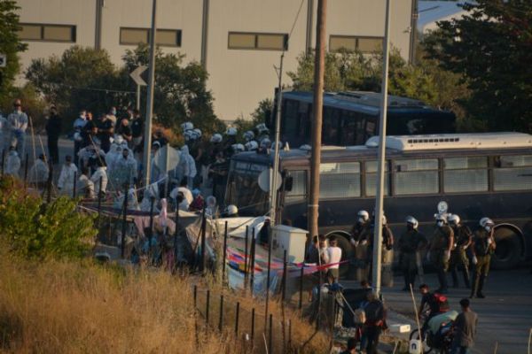 Μόρια : Εντός τεσσάρων ημερών η μετεγκατάσταση των προσφύγων στο Καρά Τεπέ