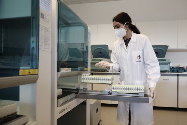 Κοροναϊός : Κανένας εφησυχασμός με την αυξομείωση των κρουσμάτων – Η ηλικιακή μετατόπιση και η αύξηση των διασωληνωμένων