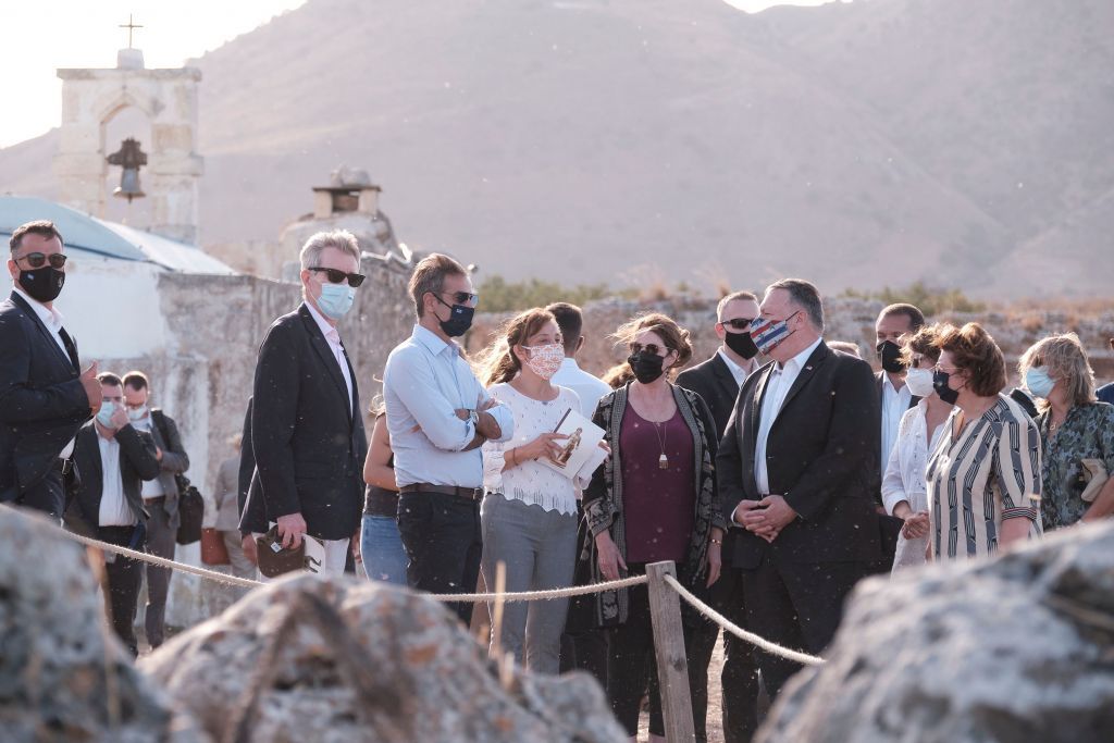 Μητσοτάκης – Πομπέο στον αρχαιολογικό χώρο της Αρχαίας Απτέρας