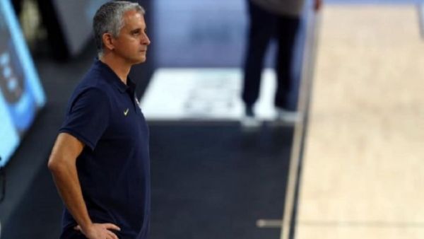 Κοκόσκοφ: «Ανησυχούμε για τον τραυματισμό του Βέσελι»