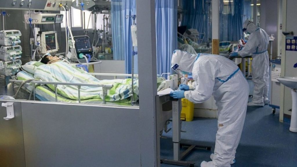 Κοροναϊός: Εννέα στους δέκα ιαθέντες με παρενέργειες – Ποιες είναι οι συχνότερες