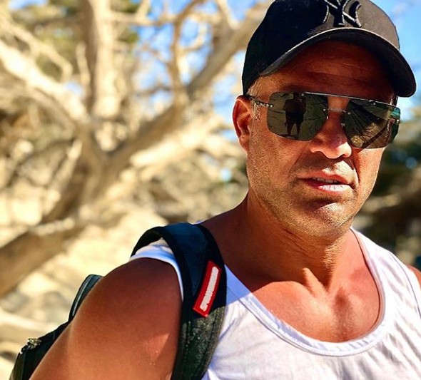 Κώστας Σόμμερ: Η έκπληξη που έκανε στη σύντροφό του για τα γενέθλιά της