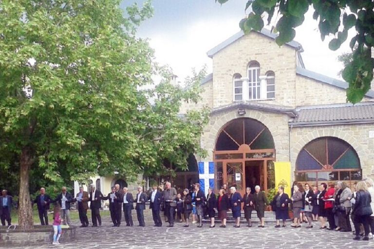 Βόρεια Τζουμέρκα : Ο κοροναϊός ματαίωσε το χορευτικό έθιμο «Κύκλες» στους Χουλιαράδες