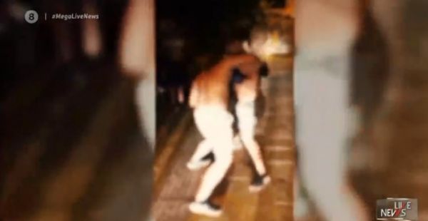 Μετέτρεψαν το κέντρο της Κυψέλης σε ρινγκ: Αυτοσχέδιοι αγώνες μποξ στο δρόμο [Σοκαριστικές εικόνες]