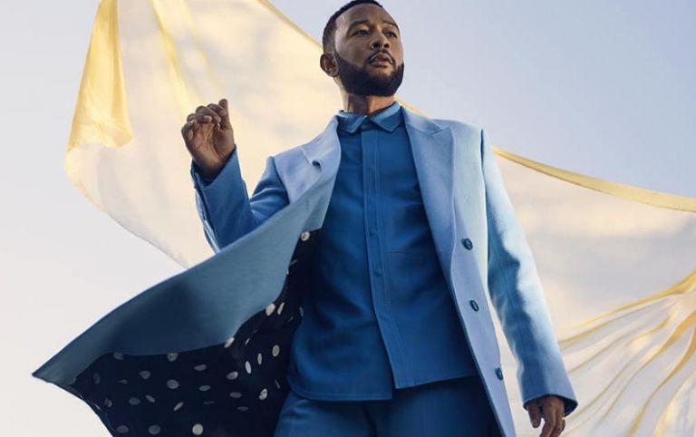 Ο Τζον Λέτζεντ παραδίδει τα σκήπτρα του πιο ωραίου άνδρα