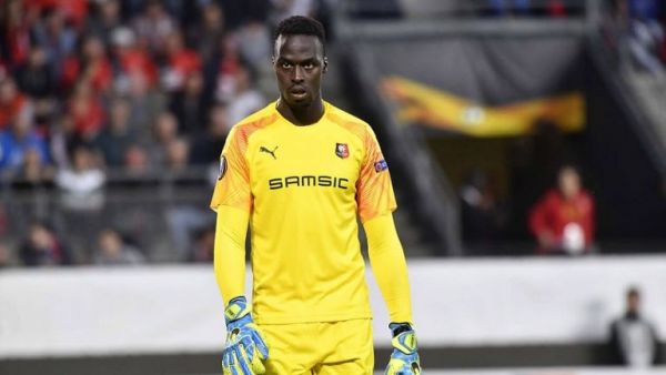 Τσέλσι: «Κλείνει» και τον Μεντί