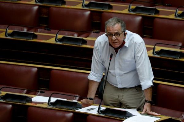 Προσφυγικό : Μουζάλας vs Μηταράκη για push back – Ποινικό αδίκημα η αποτροπή στη θάλασσα