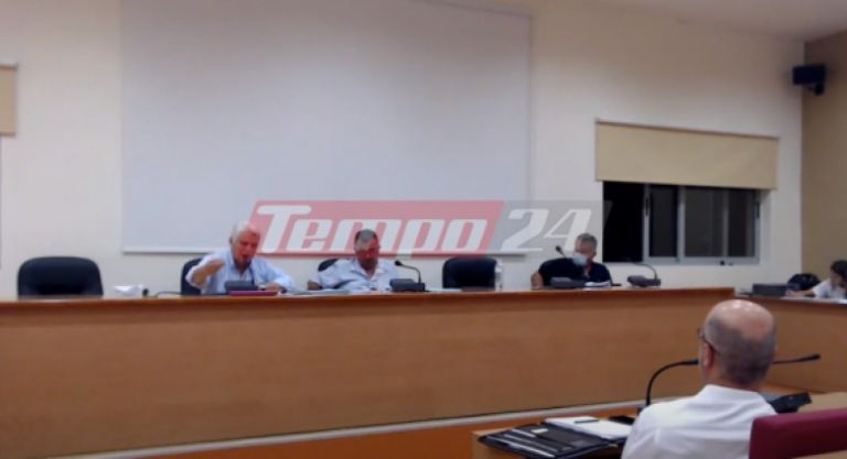Πιάστηκαν στα χέρια στο δημοτικό συμβούλιο Δυτικής Αχαΐας – Επεισοδιακή συνεδρίαση