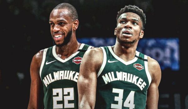 Με την πλάτη στον τοίχο οι Μπακς