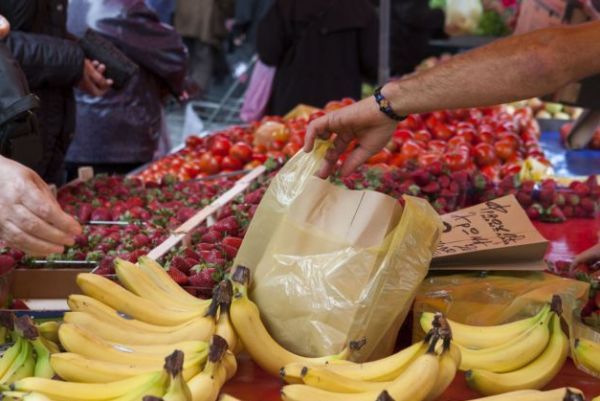Κοροναϊός : Σε ποιες περιοχές επαναλειτουργούν οι λαϊκές αγορές – Τι αναφέρει Υ.Α.