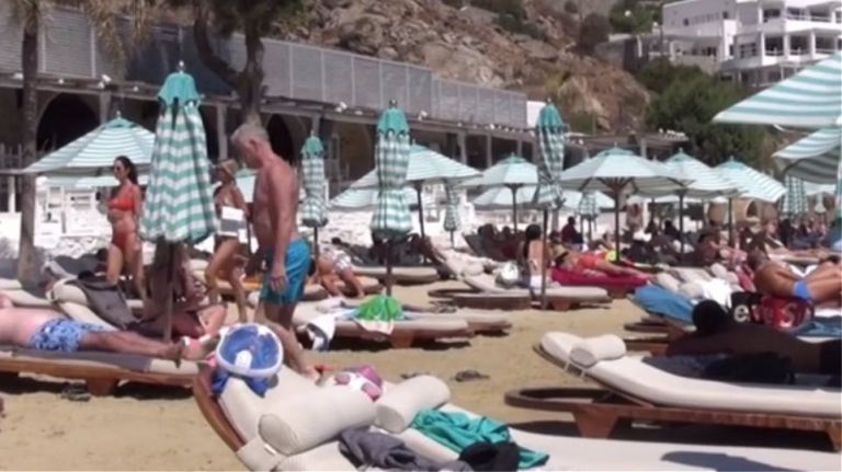 Μύκονος : Δωρεάν οι ξαπλώστρες για μια μέρα στο Nammos