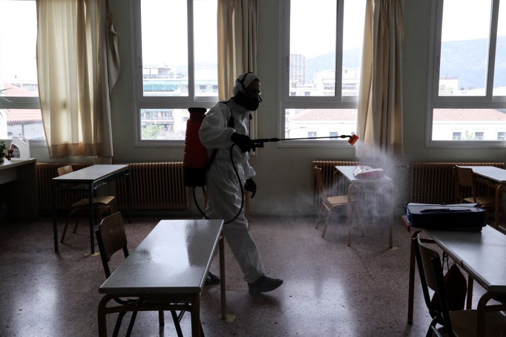 Κοροναϊός : Ξεπέρασαν τα 60 τα «λουκέτα» σε σχολεία λόγω κρουσμάτων