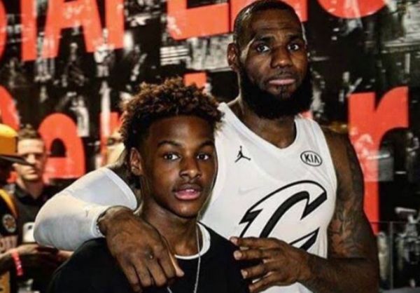 Λεμπρόν Τζέιμς: Κυκλοφόρησε βίντεο στο Twitter που «καίει» τον γιο του