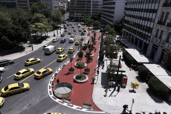 Κοροναϊός : Η «έκρηξη» κρουσμάτων στην Αττική φέρνει μάσκες παντού – Τα μέτρα που είναι στο τραπέζι