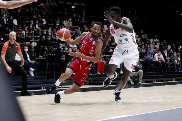 Αρμάνι: Τραυματίστηκε ο Πάντερ, αμφίβολος για την πρεμιέρα της Ευρωλίγκας