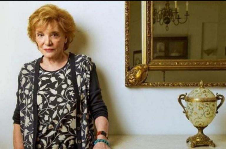 Μάρω Κοντού: Σπάνια φωτογραφία από τα μαθητικά της χρόνια