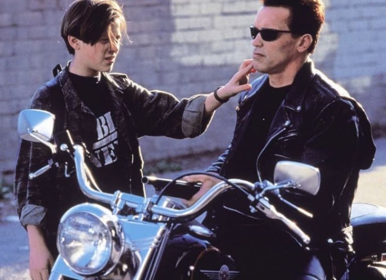 Πίπα Εξολοθρευτής : Το viral δώρο για τα γενέθλια του Σβαρτσενέγκερ