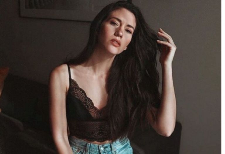Ελένη Βαϊτσου: Ποζάρει ολόγυμνη και αναστατώνει το Instagram