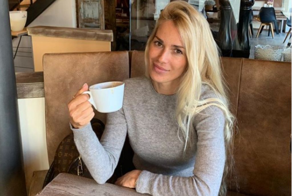 Βικτώρια Καρύδα: «Ο δολοφόνος του άντρα μου με κοιτούσε και γελούσε»