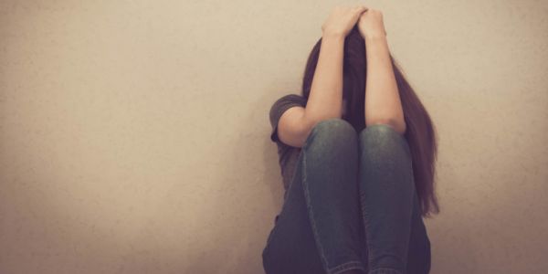 Σοκ στην Κέρκυρα: Κακοποίησε την πρώην σύζυγό του έξω από το σχολείο του παιδιού τους