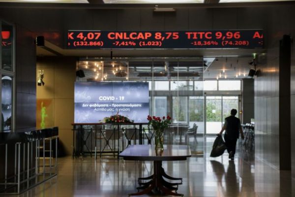 Με πτώση άνοιξε το Χρηματιστήριο Αθηνών