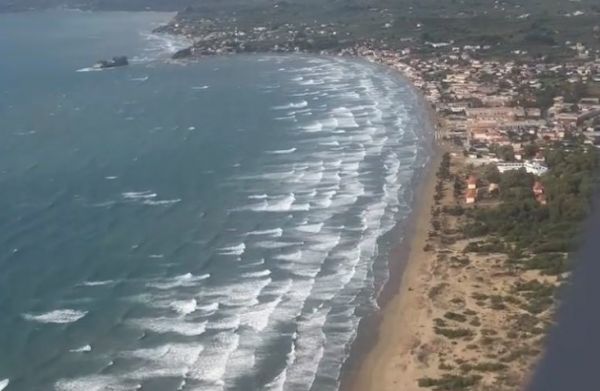 Ιανός: Έφτασε στη Ζάκυνθο η κακοκαιρία – Ισχυρή βροχή και δυνατοί άνεμοι στο νησί
